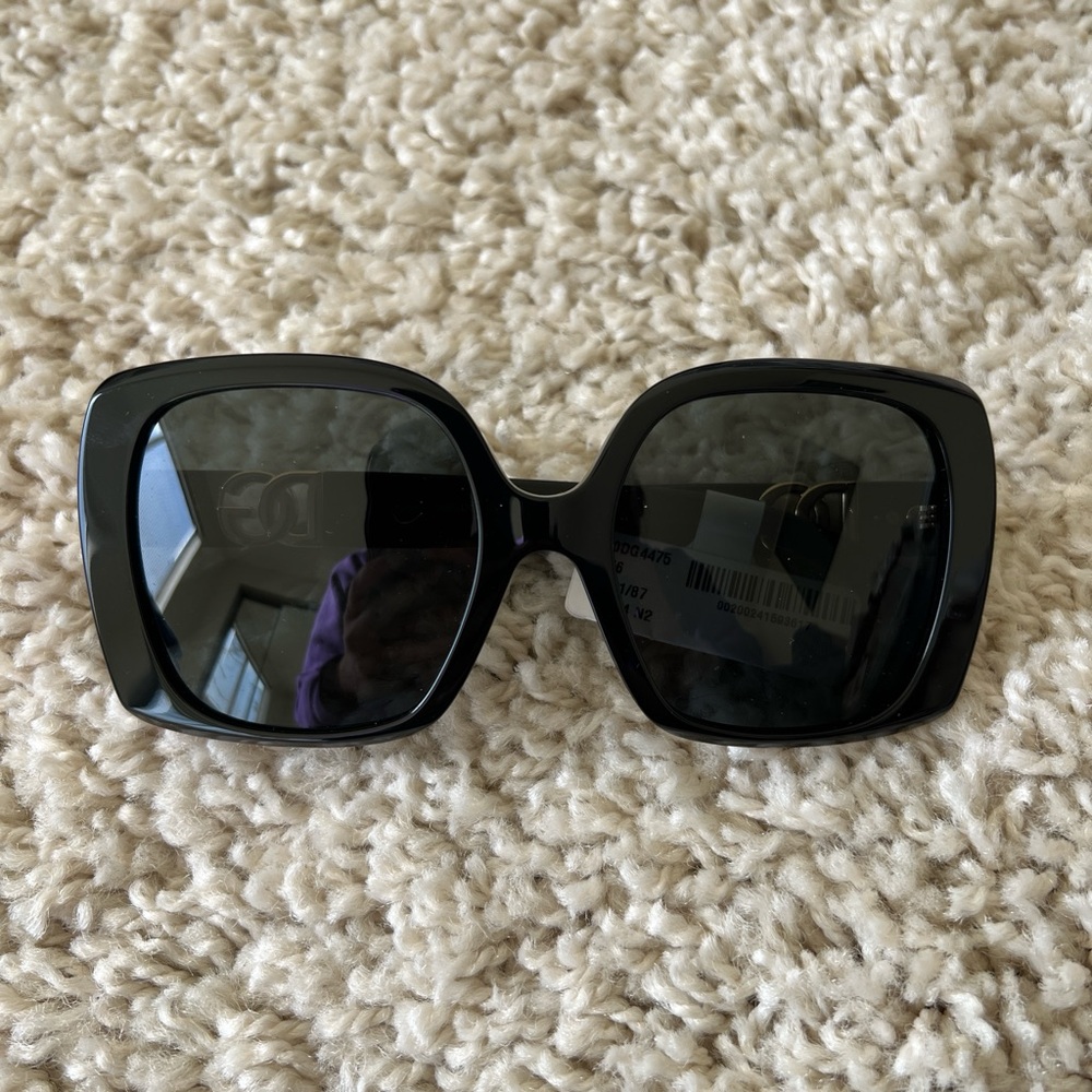 FINAL PRICE. New Dolce Gabbana Oversized Sunglasses